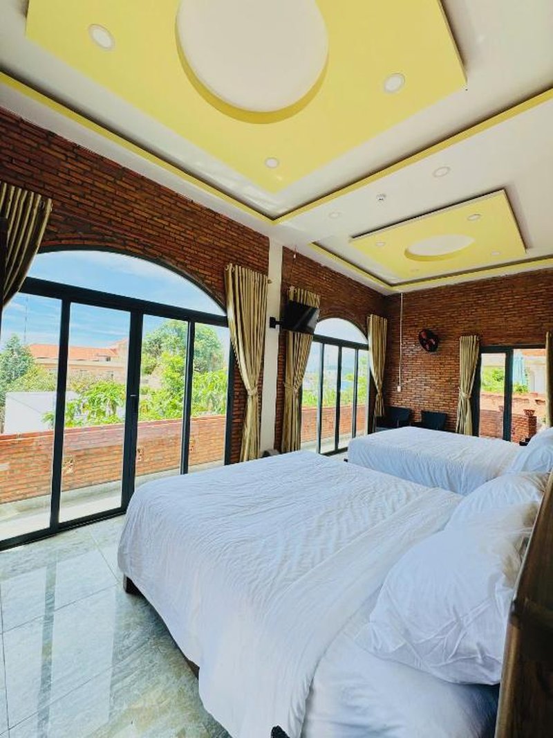 An Thoi Ocean View - an minh tren cao tam nhin om tron bien