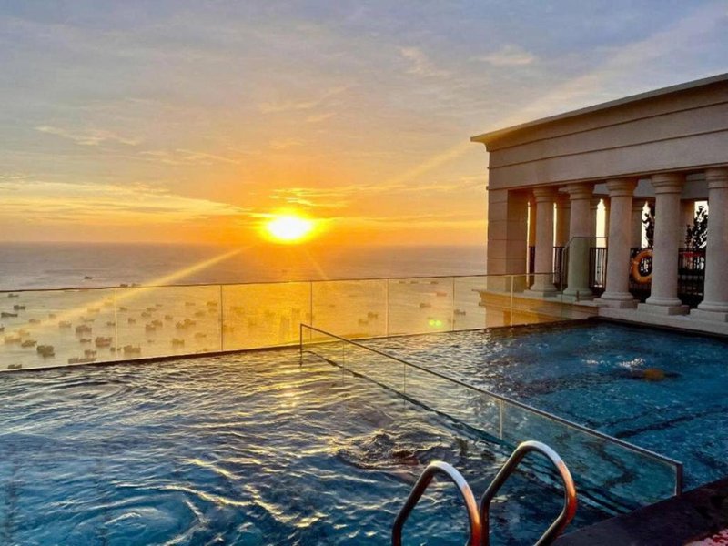 Ha Lan Hillside Penthouse - Ocean View