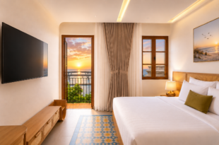 Khách sạn Noska Sunset Town Sea View và pháo hoa