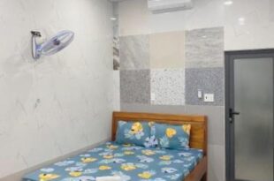 Nhà nghỉ Lý Hùng